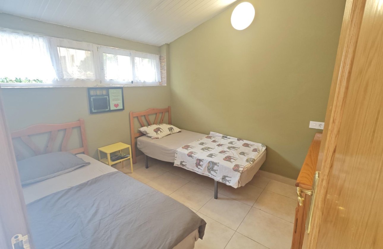 Herverkoop - Bungalow -
Torrevieja - Playa del Cura