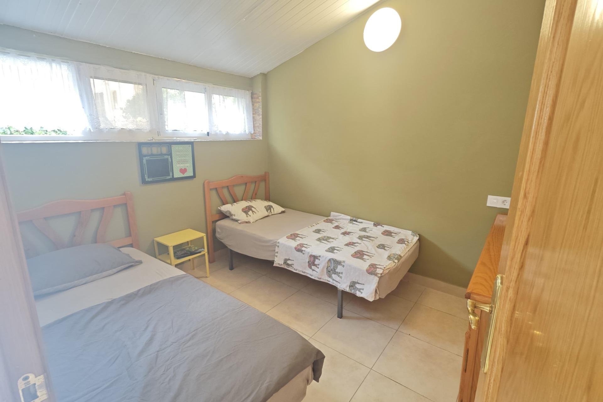 Herverkoop - Bungalow -
Torrevieja - Playa del Cura