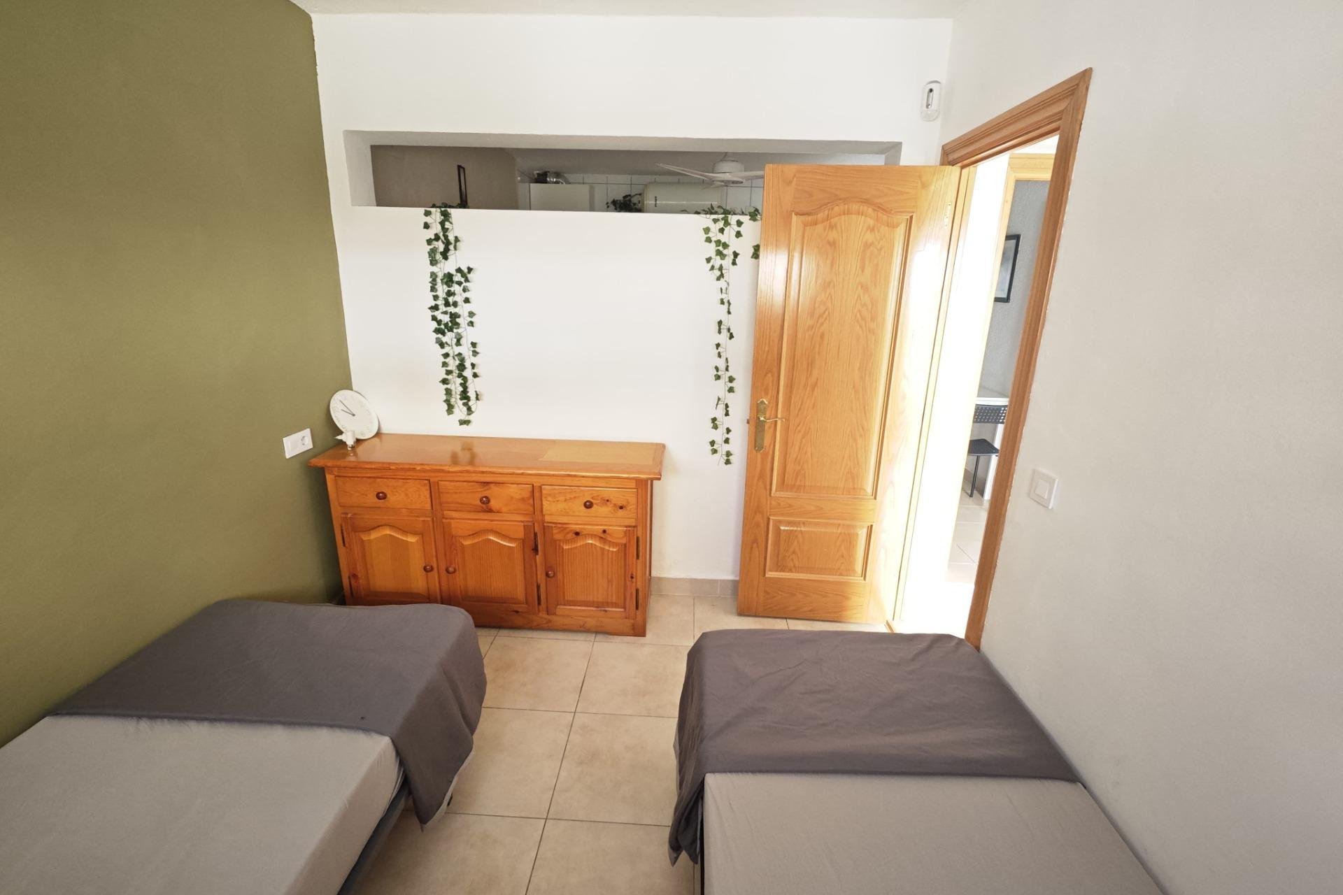 Herverkoop - Bungalow -
Torrevieja - Playa del Cura