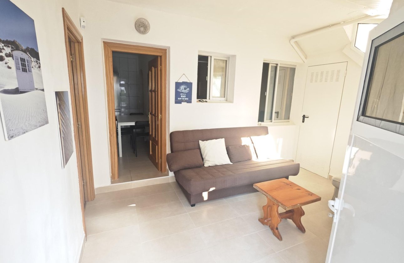 Herverkoop - Bungalow -
Torrevieja - Playa del Cura