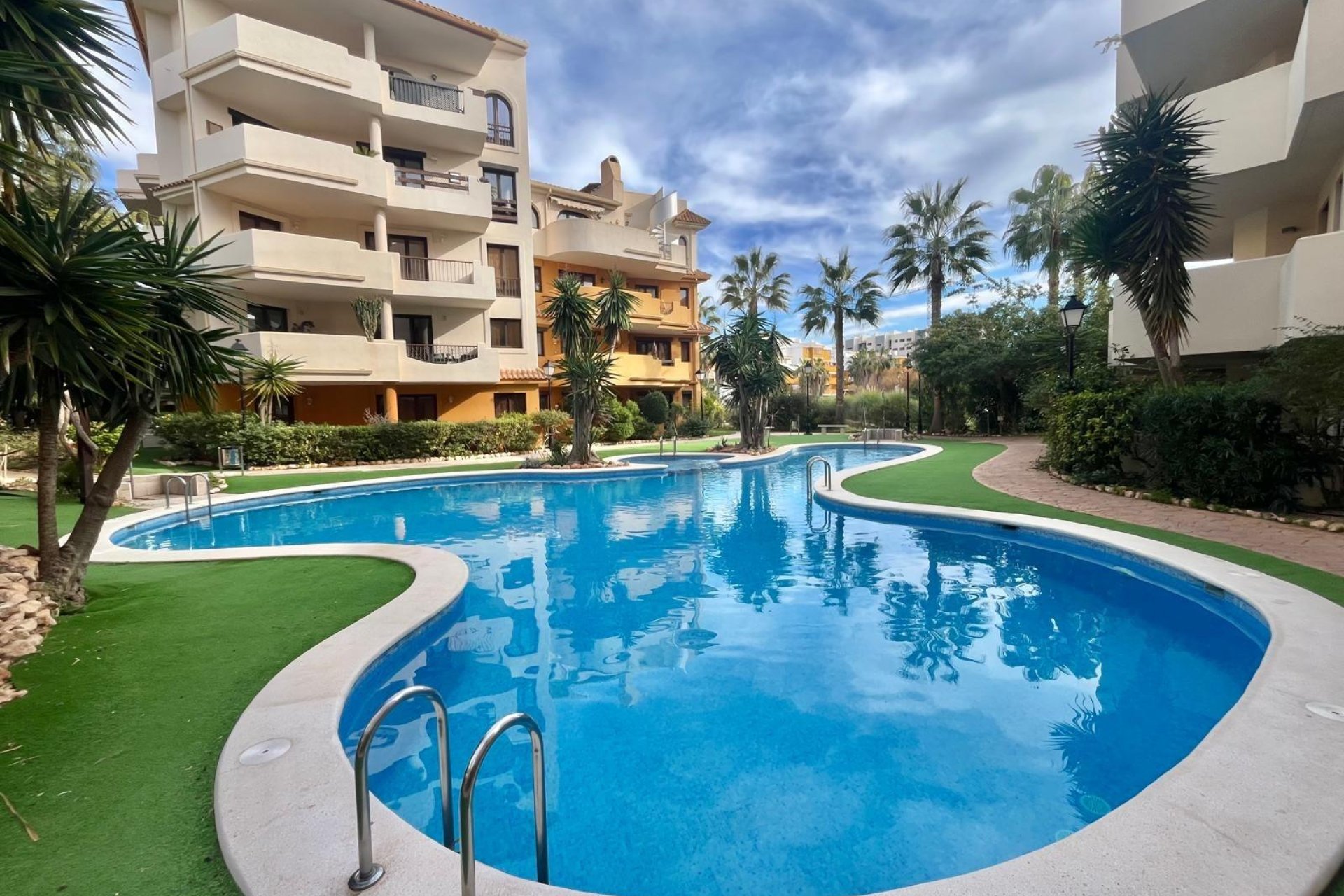Herverkoop - Bungalow -
Torrevieja - Punta Prima