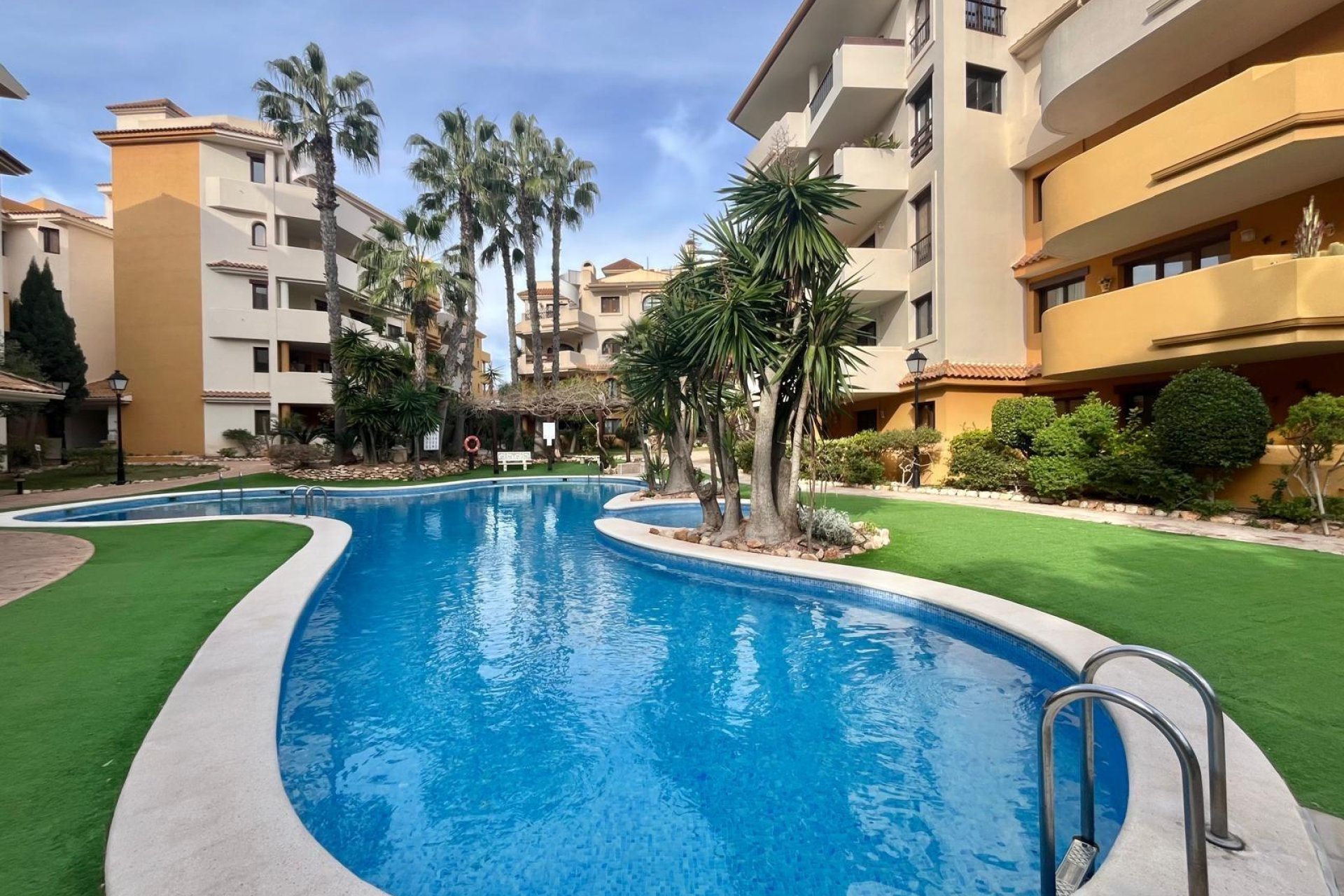 Herverkoop - Bungalow -
Torrevieja - Punta Prima