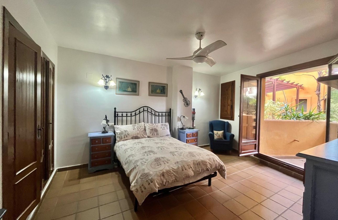 Herverkoop - Bungalow -
Torrevieja - Punta Prima