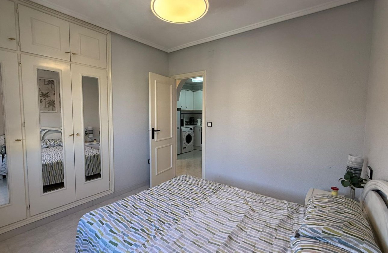 Herverkoop - Bungalow -
Torrevieja - Punta Prima