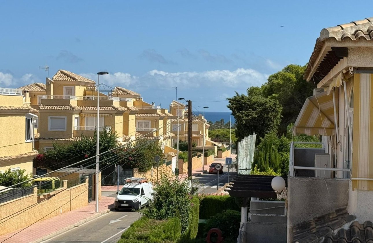 Herverkoop - Bungalow -
Torrevieja - Punta Prima