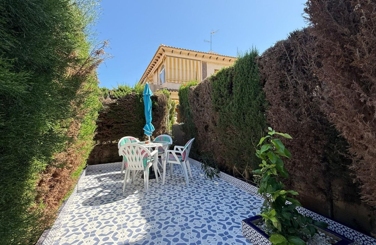 Herverkoop - Bungalow -
Torrevieja - Punta Prima