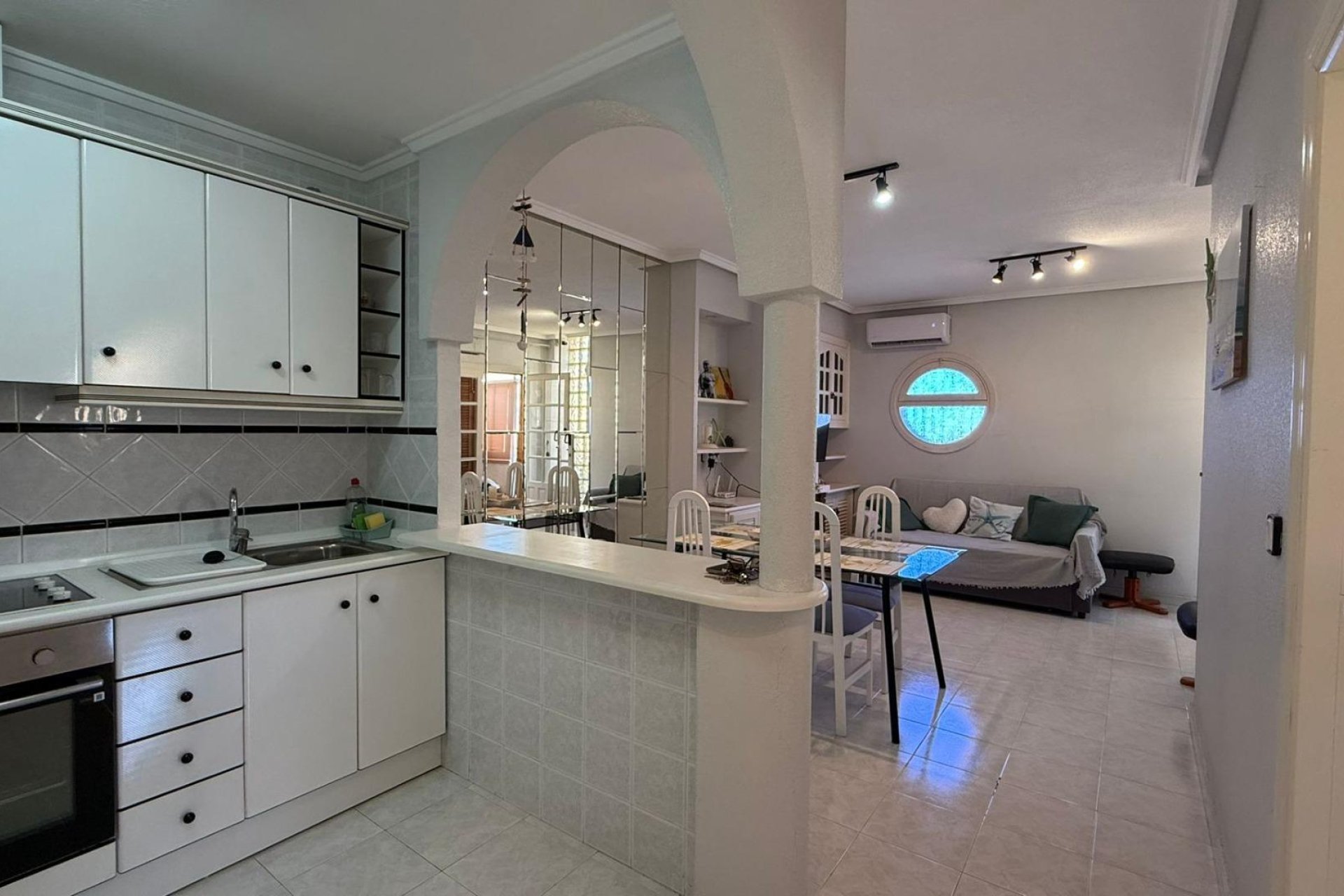 Herverkoop - Bungalow -
Torrevieja - Punta Prima