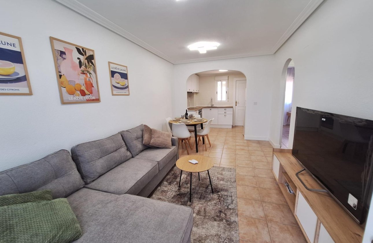 Herverkoop - Bungalow -
Torrevieja - Sector 25
