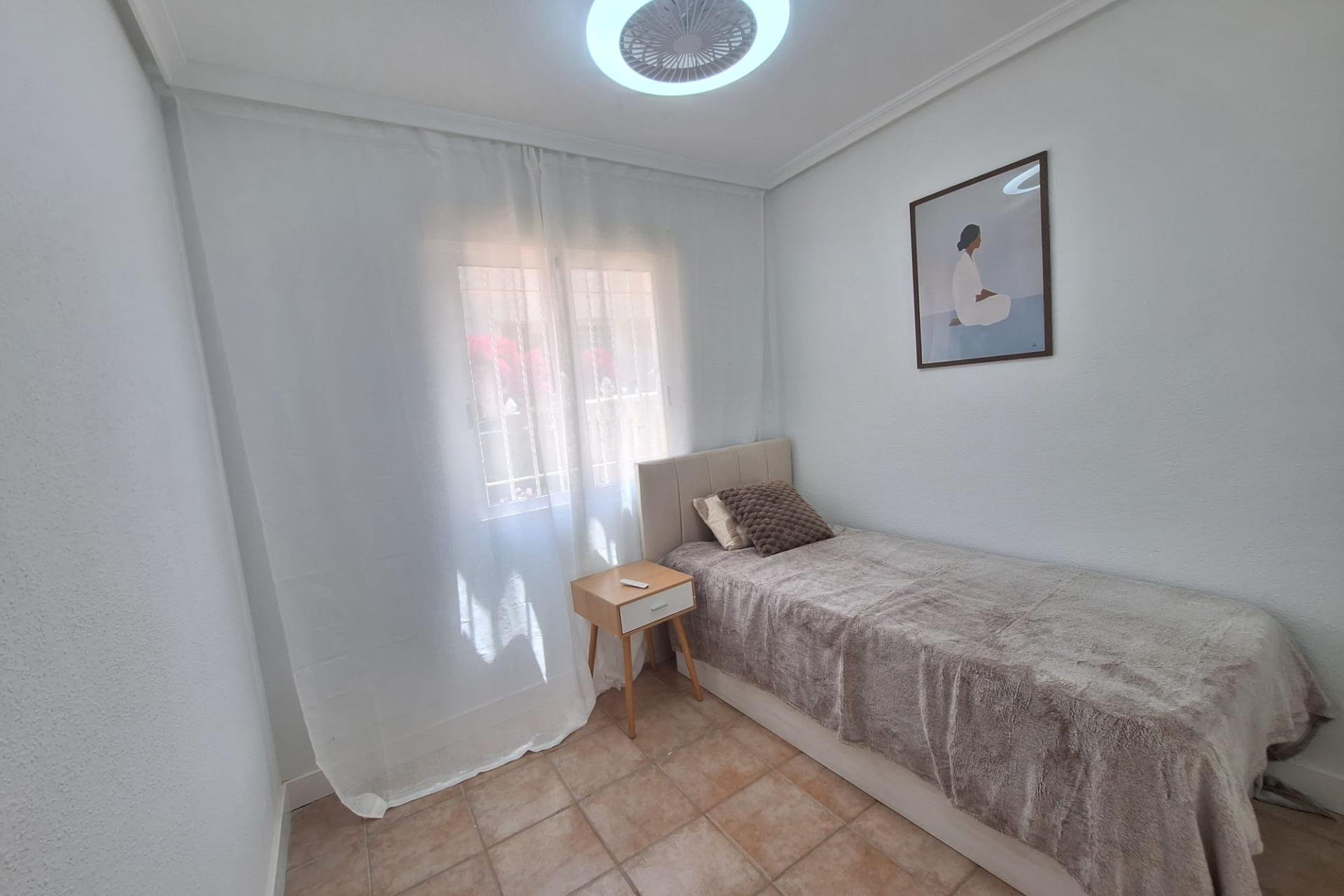 Herverkoop - Bungalow -
Torrevieja - Sector 25