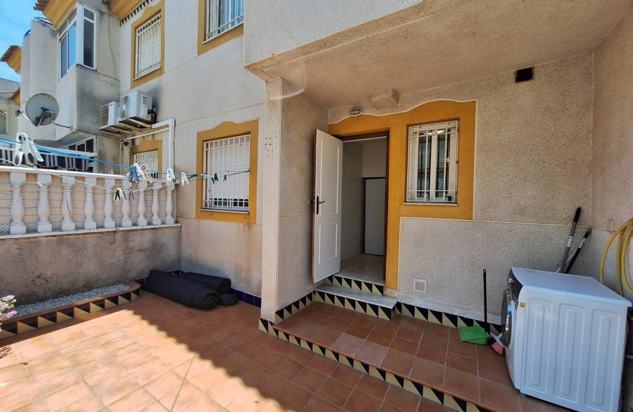 Herverkoop - Bungalow -
Torrevieja - Sector 25