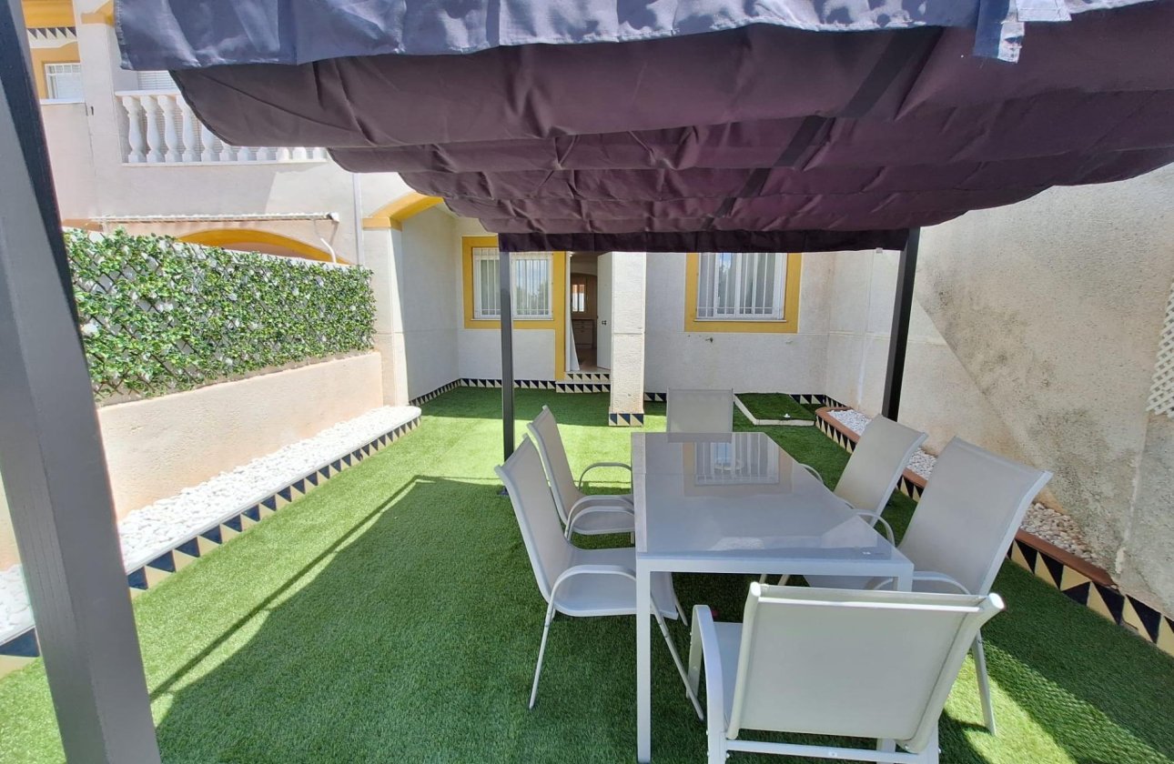Herverkoop - Bungalow -
Torrevieja - Sector 25