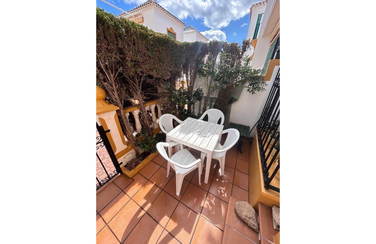 Herverkoop - Bungalow -
Torrevieja - Torre La Mata