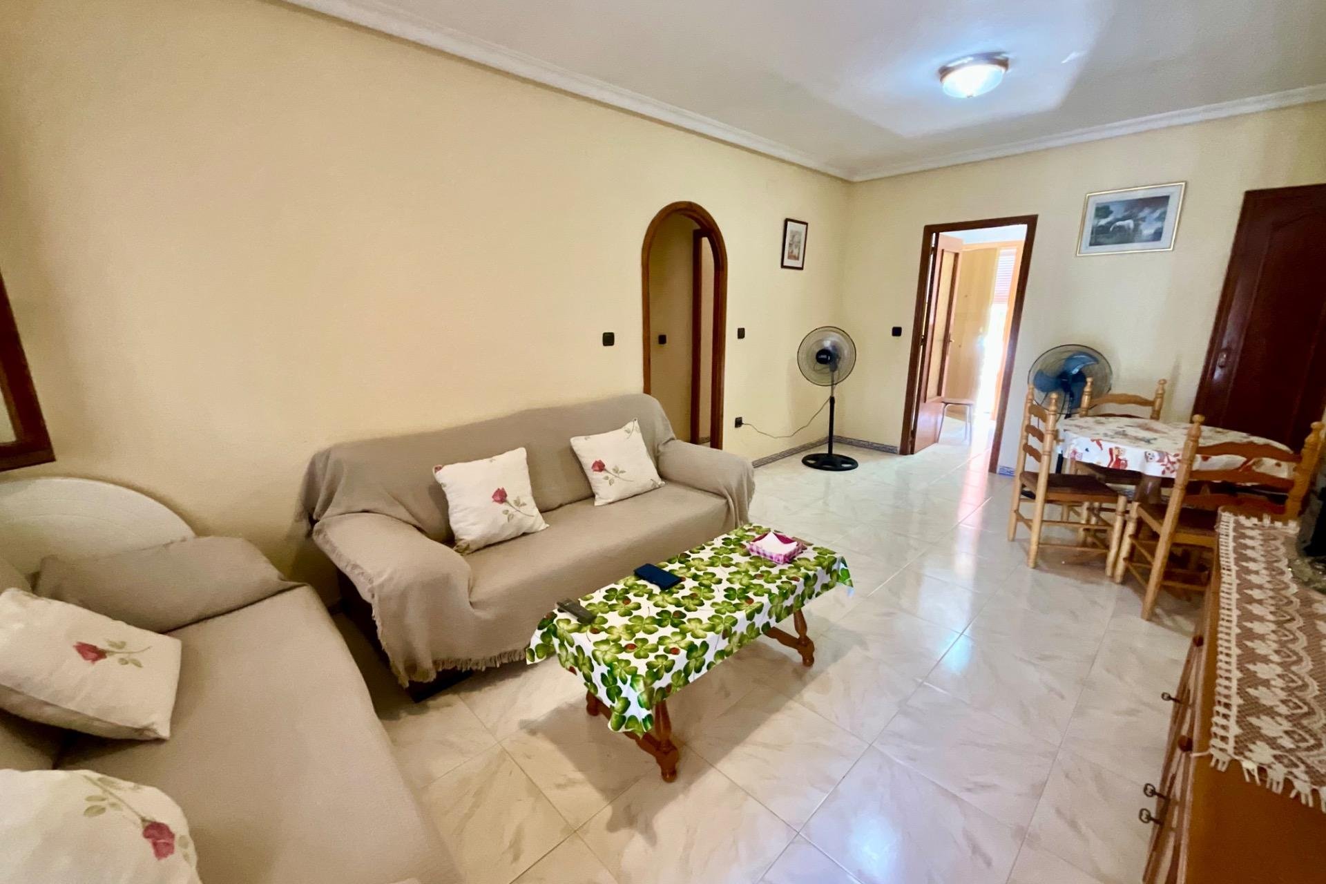 Herverkoop - Bungalow -
Torrevieja - Torreblanca