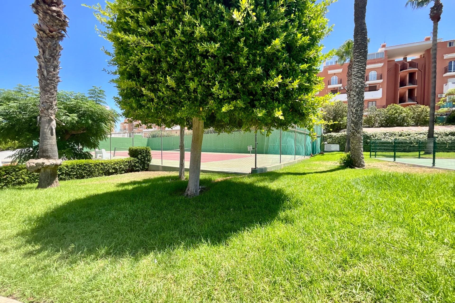 Herverkoop - Bungalow -
Torrevieja - Torreblanca