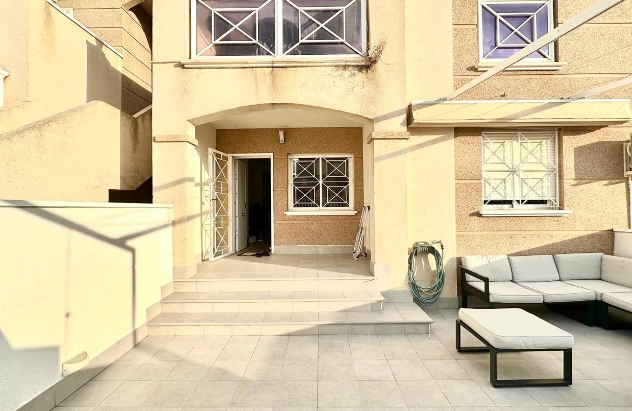 Herverkoop - Bungalow -
Torrevieja - Torreblanca