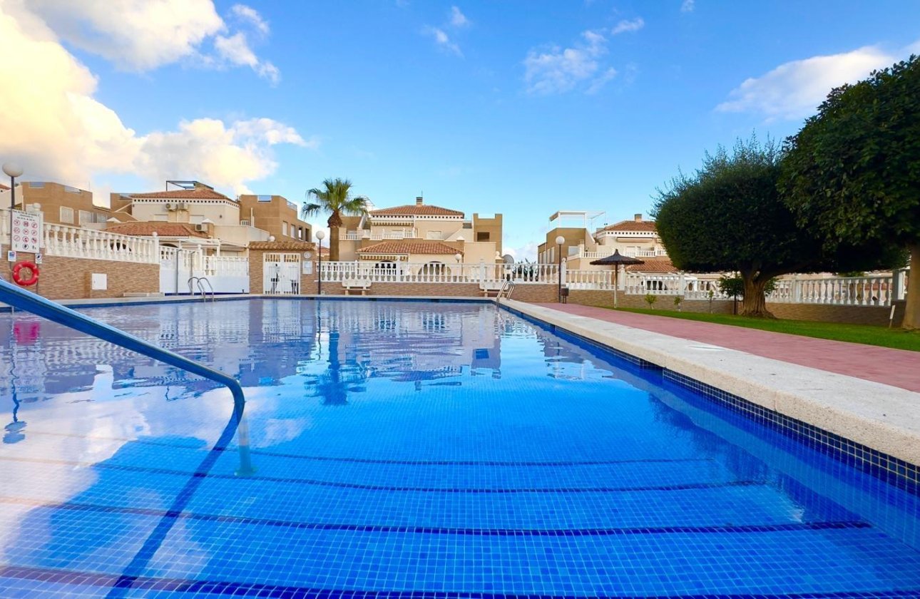 Herverkoop - Bungalow -
Torrevieja - Torreblanca