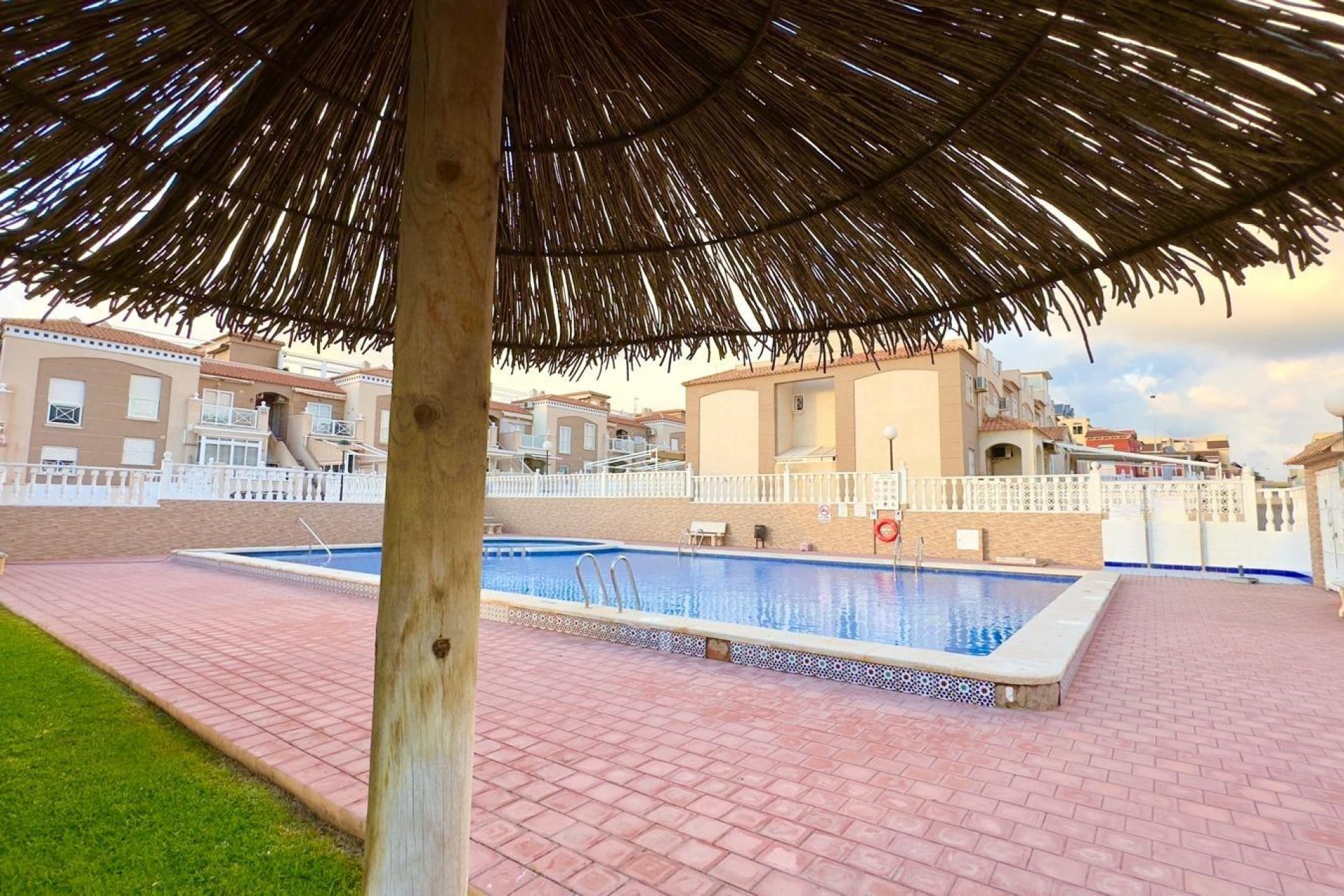 Herverkoop - Bungalow -
Torrevieja - Torreblanca
