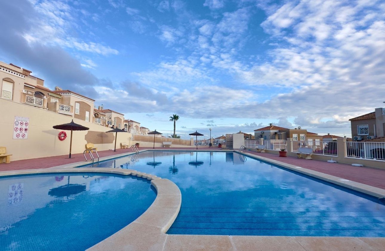 Herverkoop - Bungalow -
Torrevieja - Torreblanca