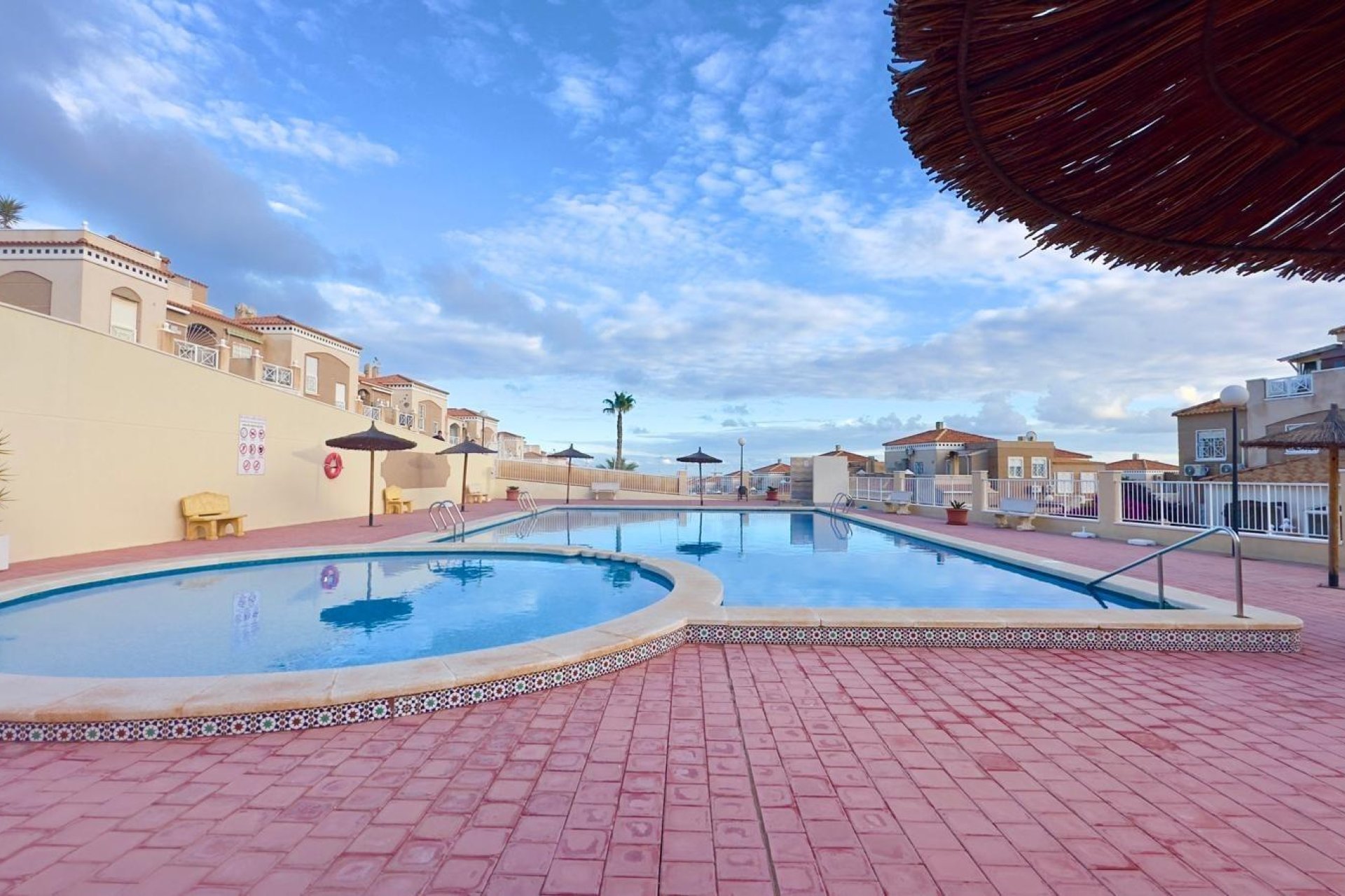 Herverkoop - Bungalow -
Torrevieja - Torreblanca