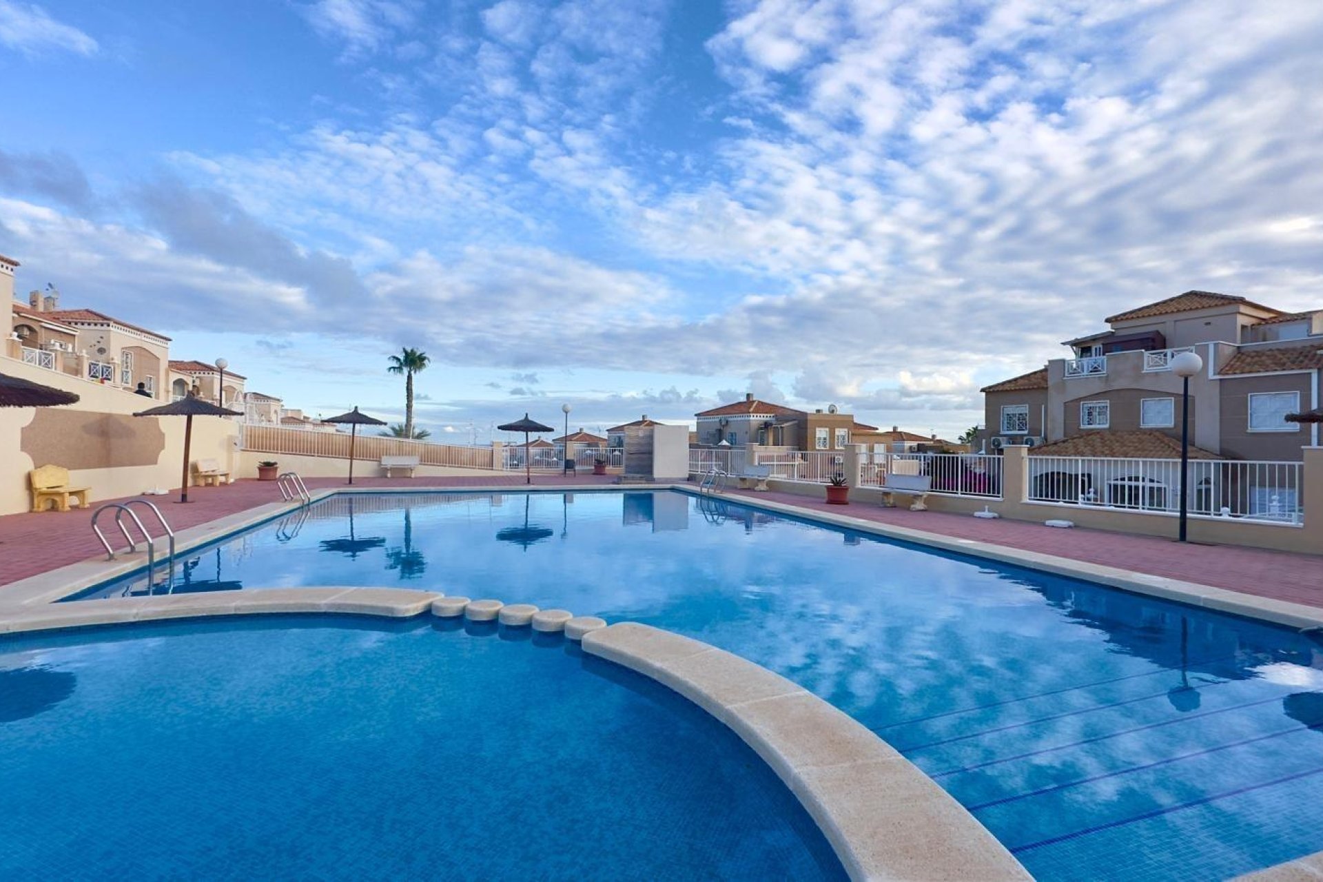 Herverkoop - Bungalow -
Torrevieja - Torreblanca