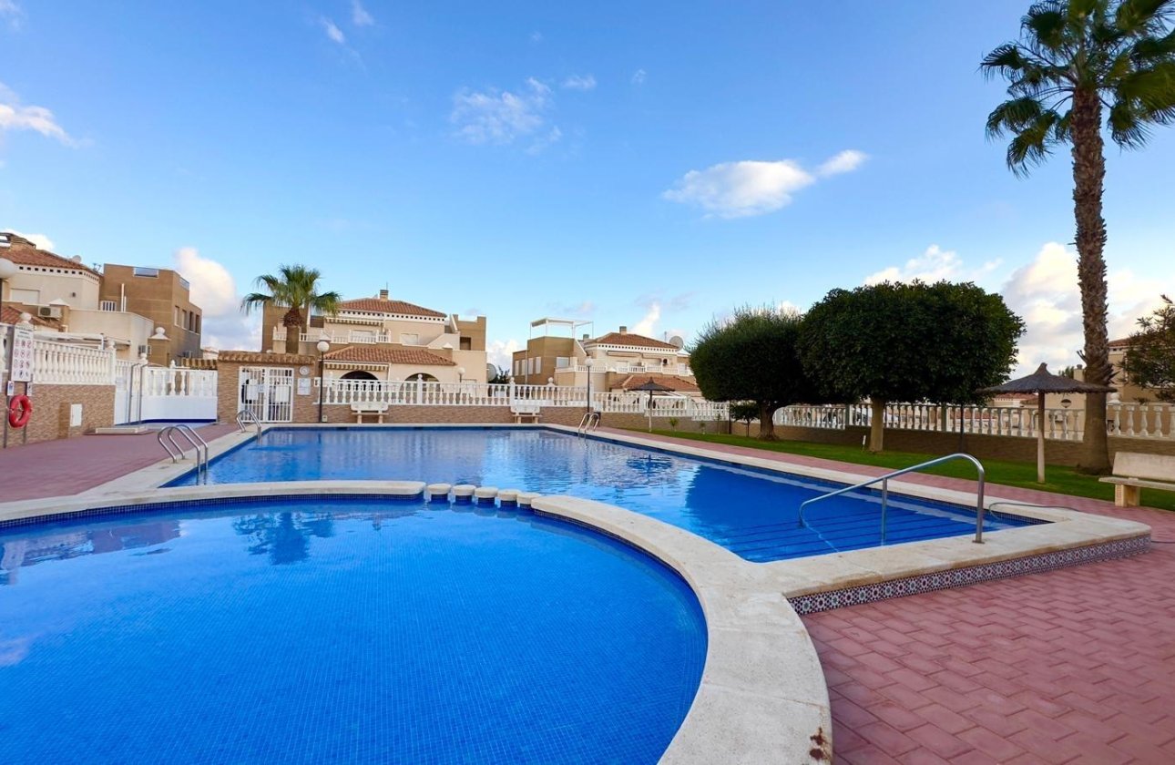 Herverkoop - Bungalow -
Torrevieja - Torreblanca