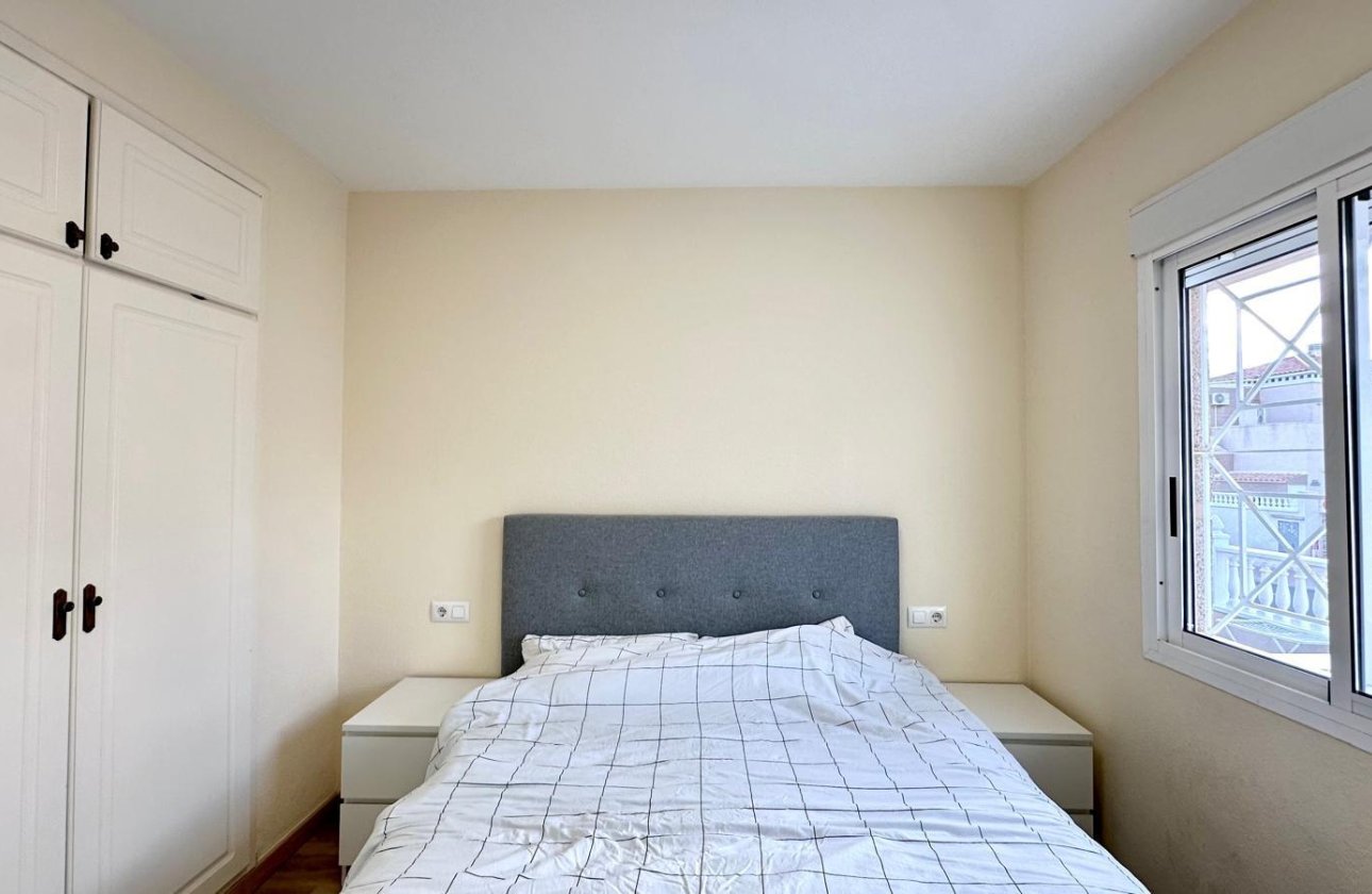 Herverkoop - Bungalow -
Torrevieja - Torreblanca