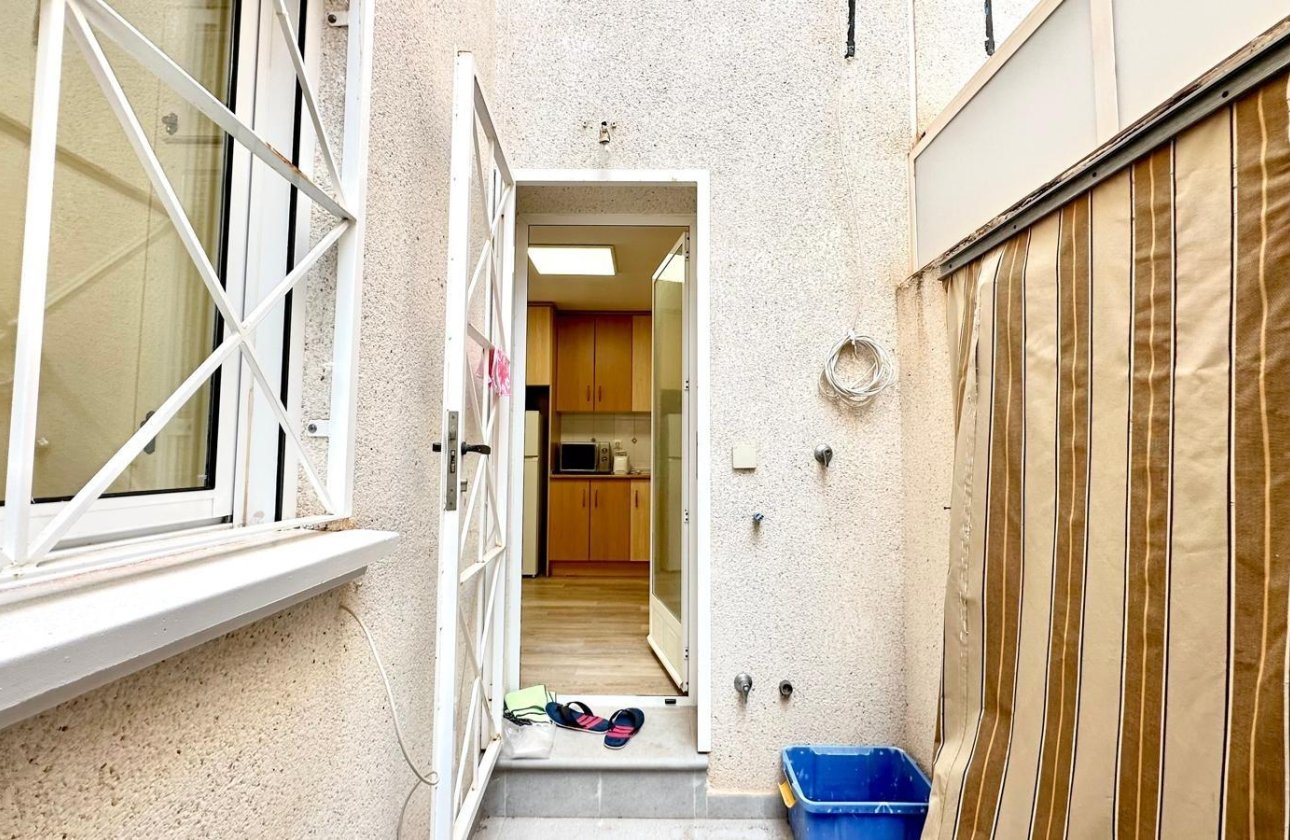 Herverkoop - Bungalow -
Torrevieja - Torreblanca