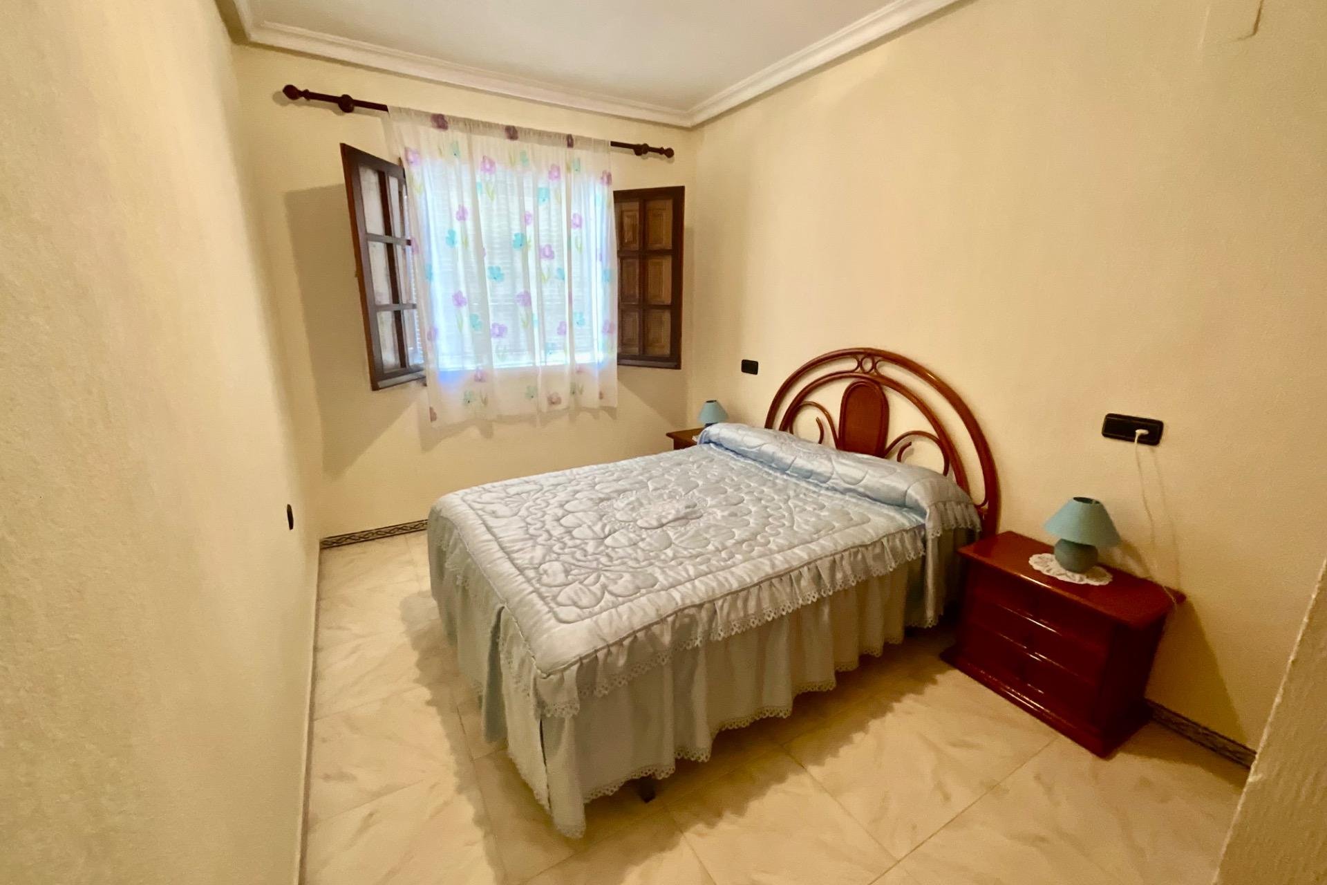 Herverkoop - Bungalow -
Torrevieja - Torreblanca
