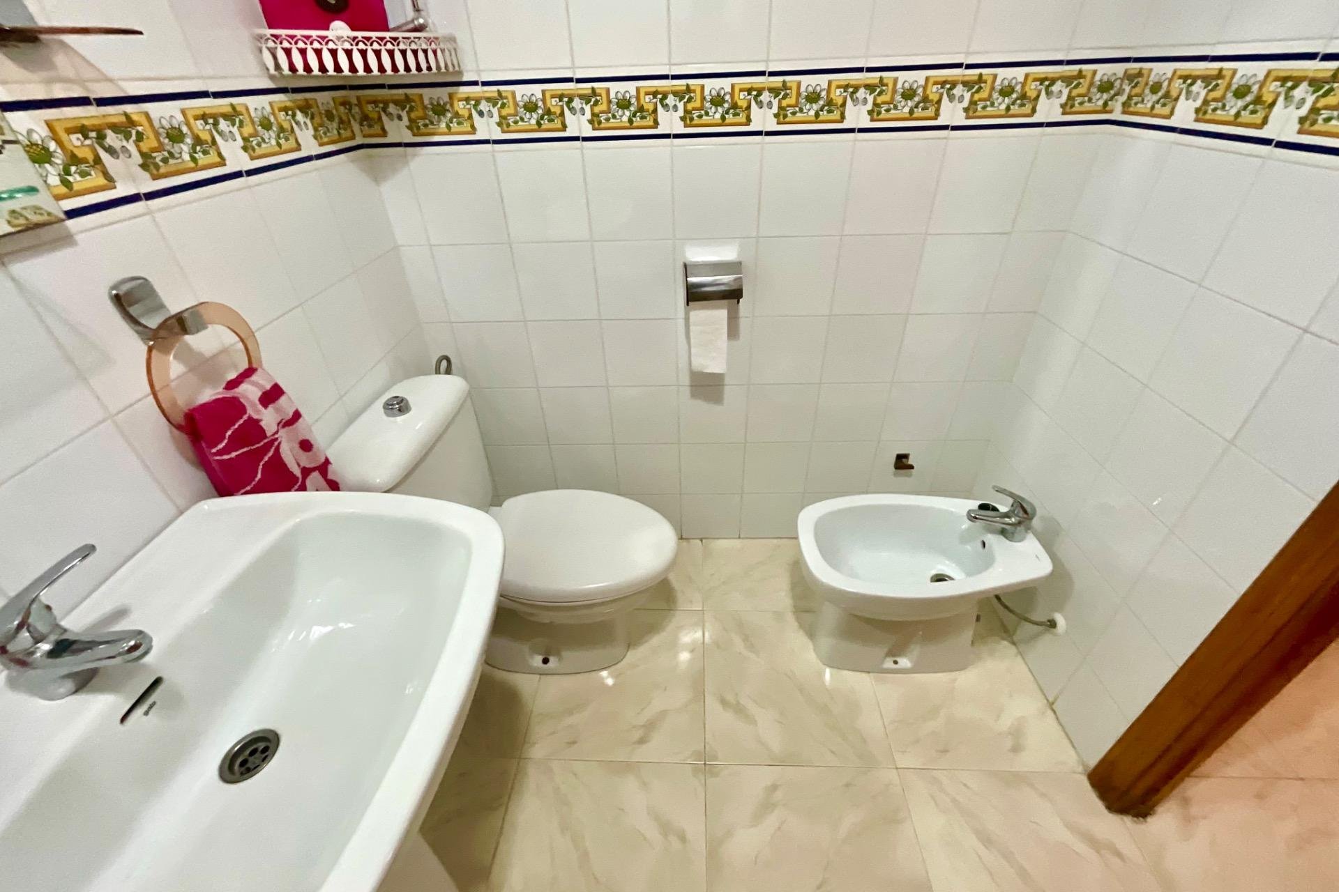 Herverkoop - Bungalow -
Torrevieja - Torreblanca