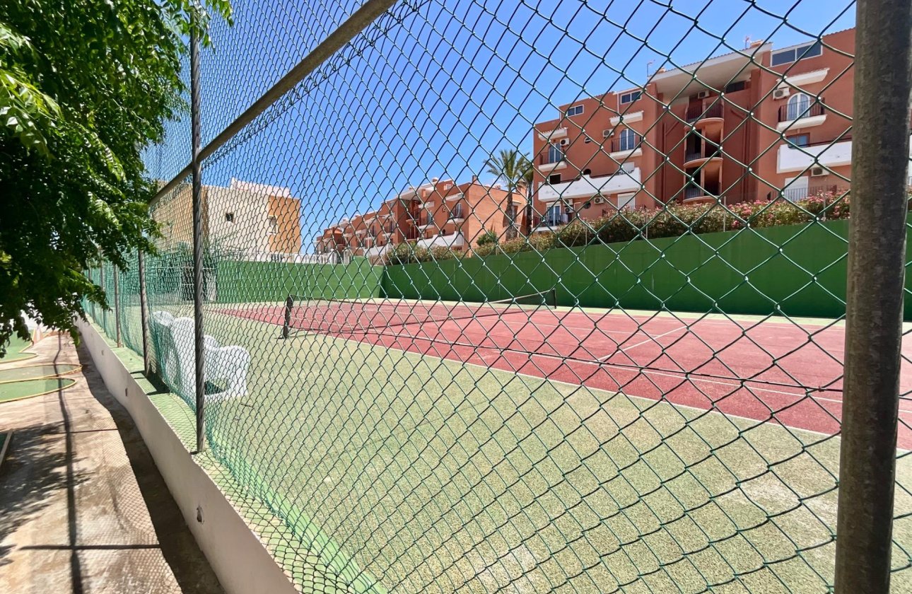 Herverkoop - Bungalow -
Torrevieja - Torreblanca