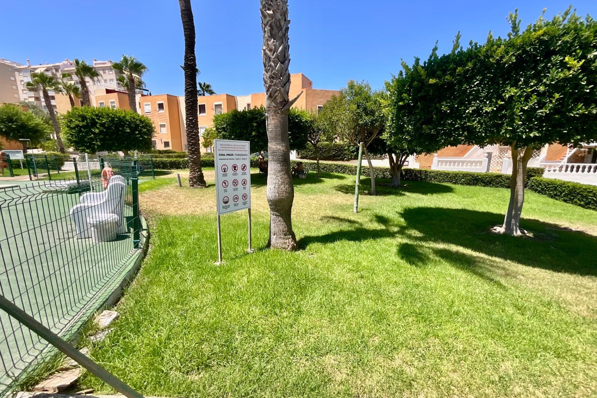 Herverkoop - Bungalow -
Torrevieja - Torreblanca