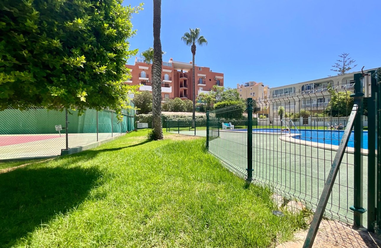 Herverkoop - Bungalow -
Torrevieja - Torreblanca