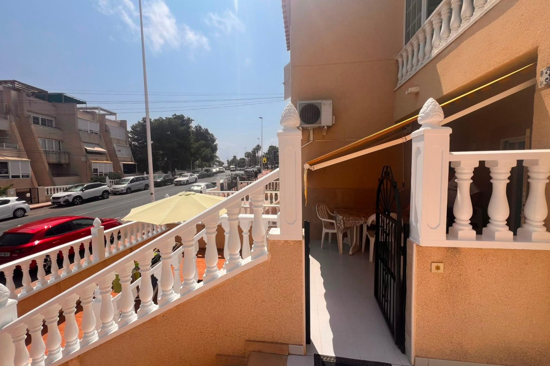 Herverkoop - Bungalow -
Torrevieja - Torrejón
