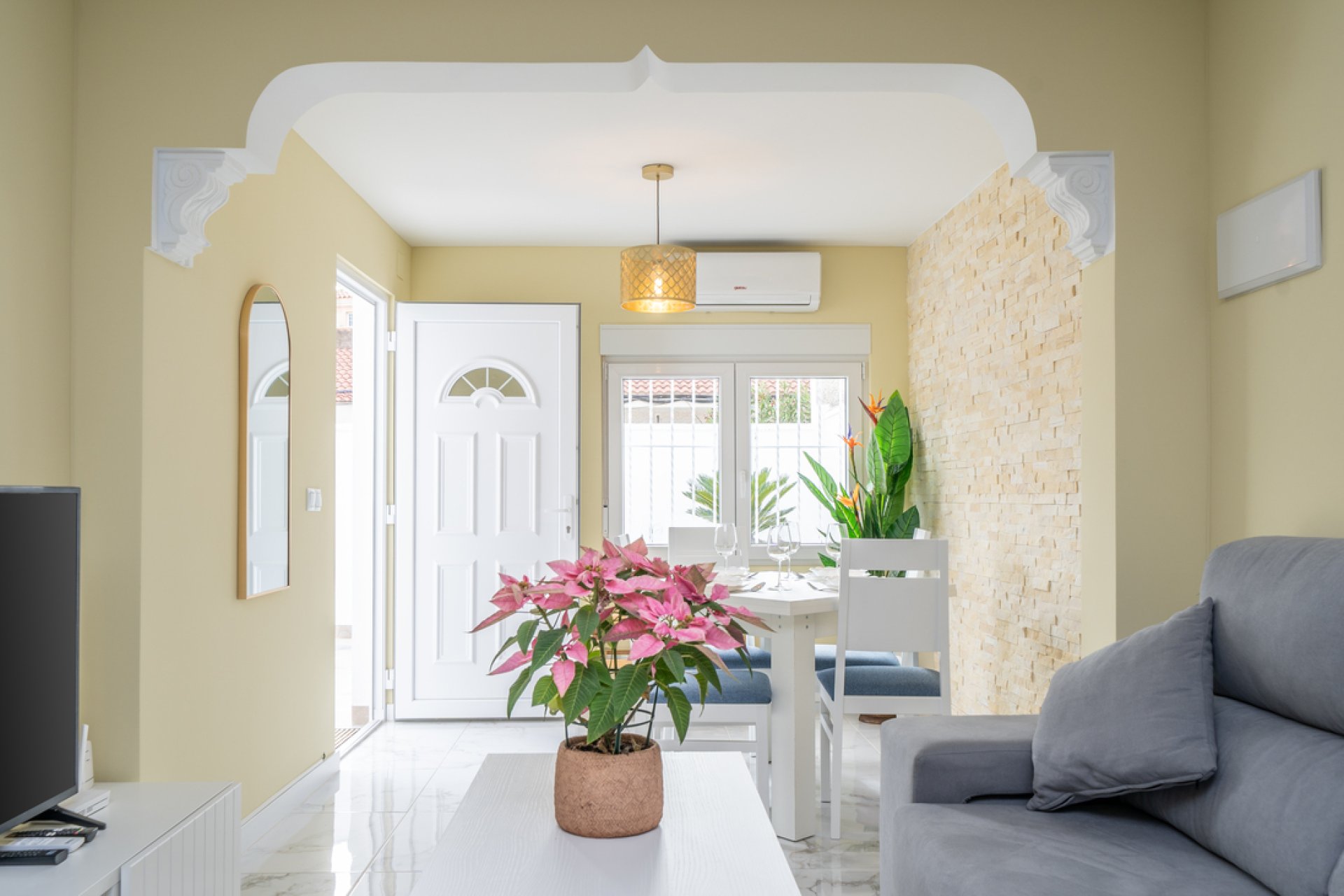 Herverkoop - Bungalow -
Torrevieja - Torretas