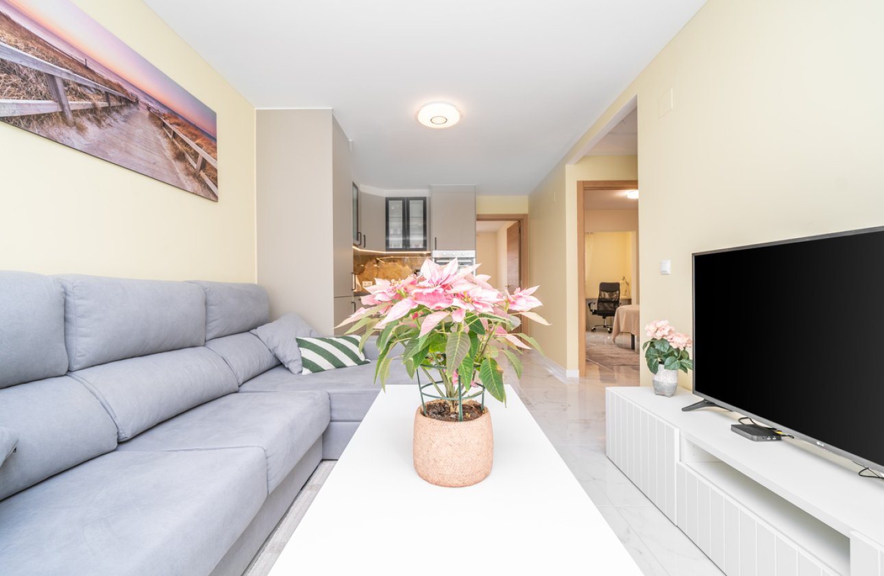 Herverkoop - Bungalow -
Torrevieja - Torretas