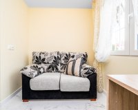 Herverkoop - Bungalow -
Torrevieja - Torretas