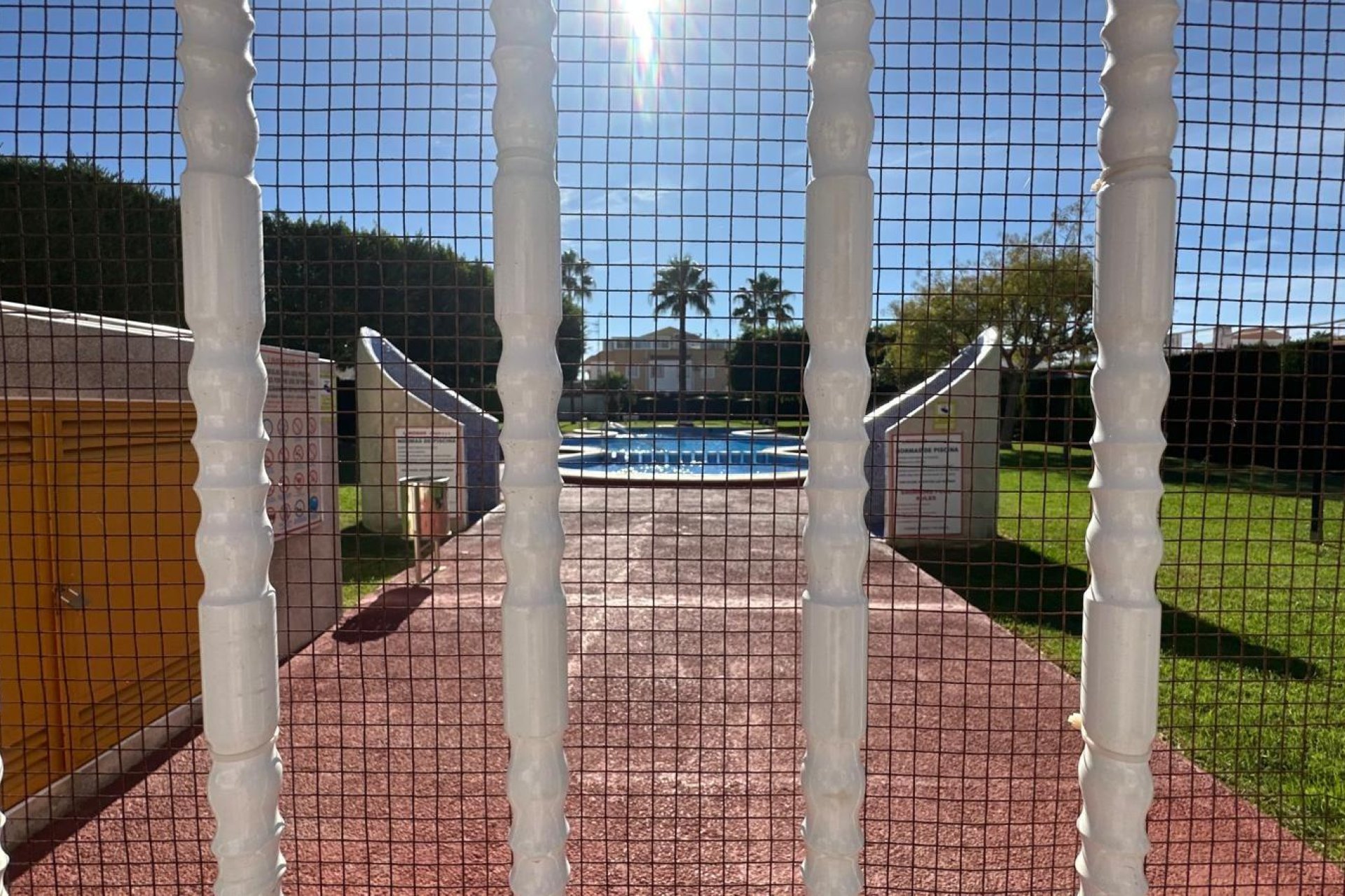 Herverkoop - Bungalow -
Torrevieja - Torretas