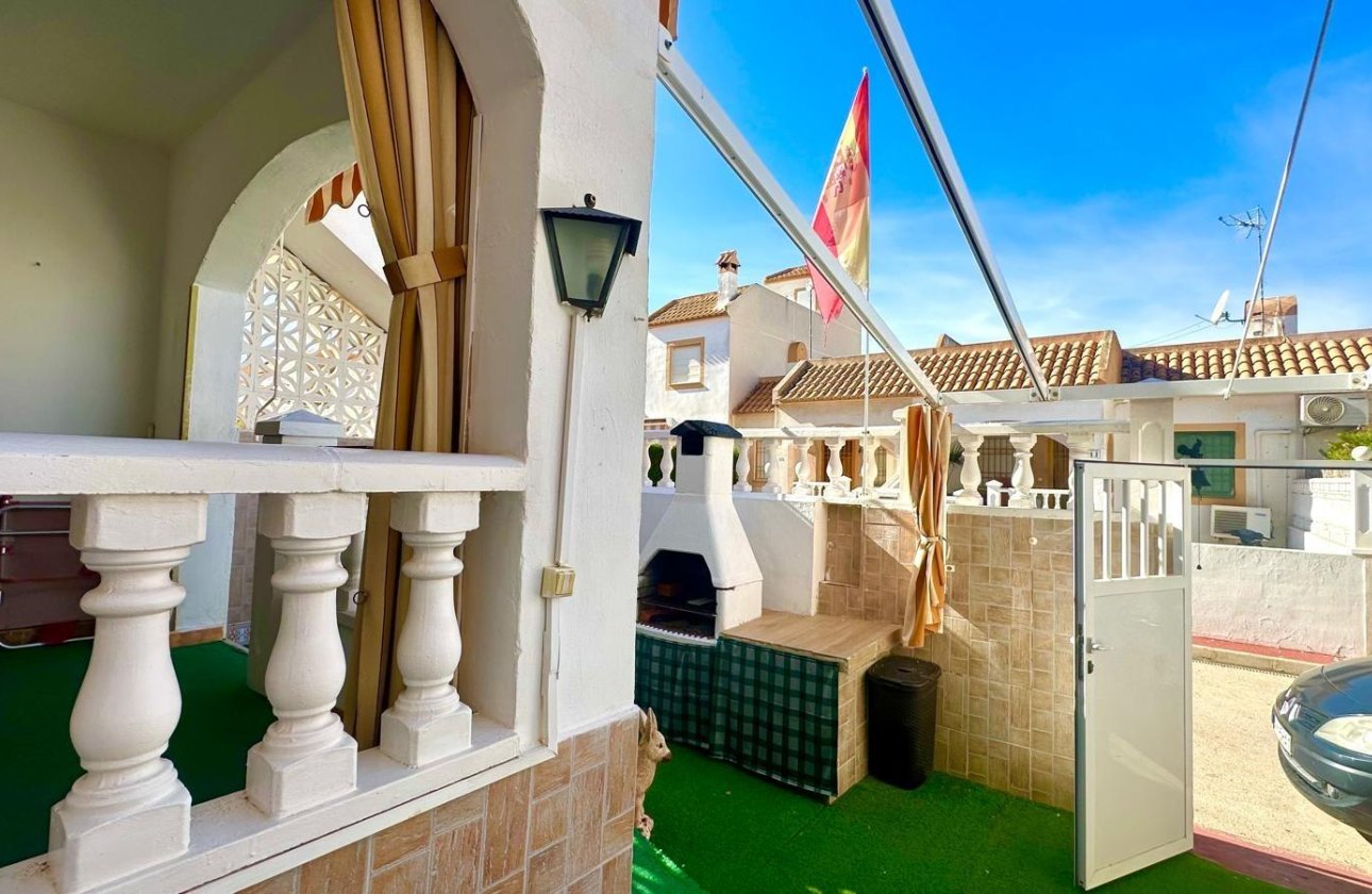 Herverkoop - Bungalow -
Torrevieja - Torretas