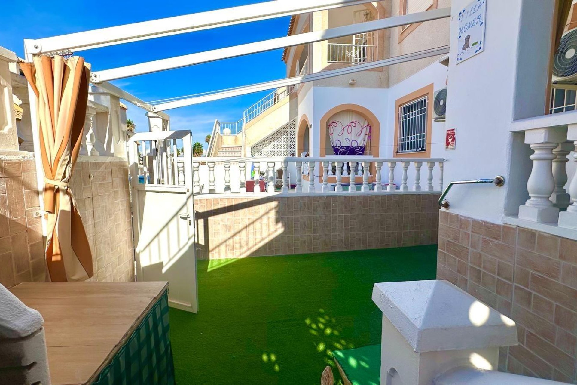 Herverkoop - Bungalow -
Torrevieja - Torretas