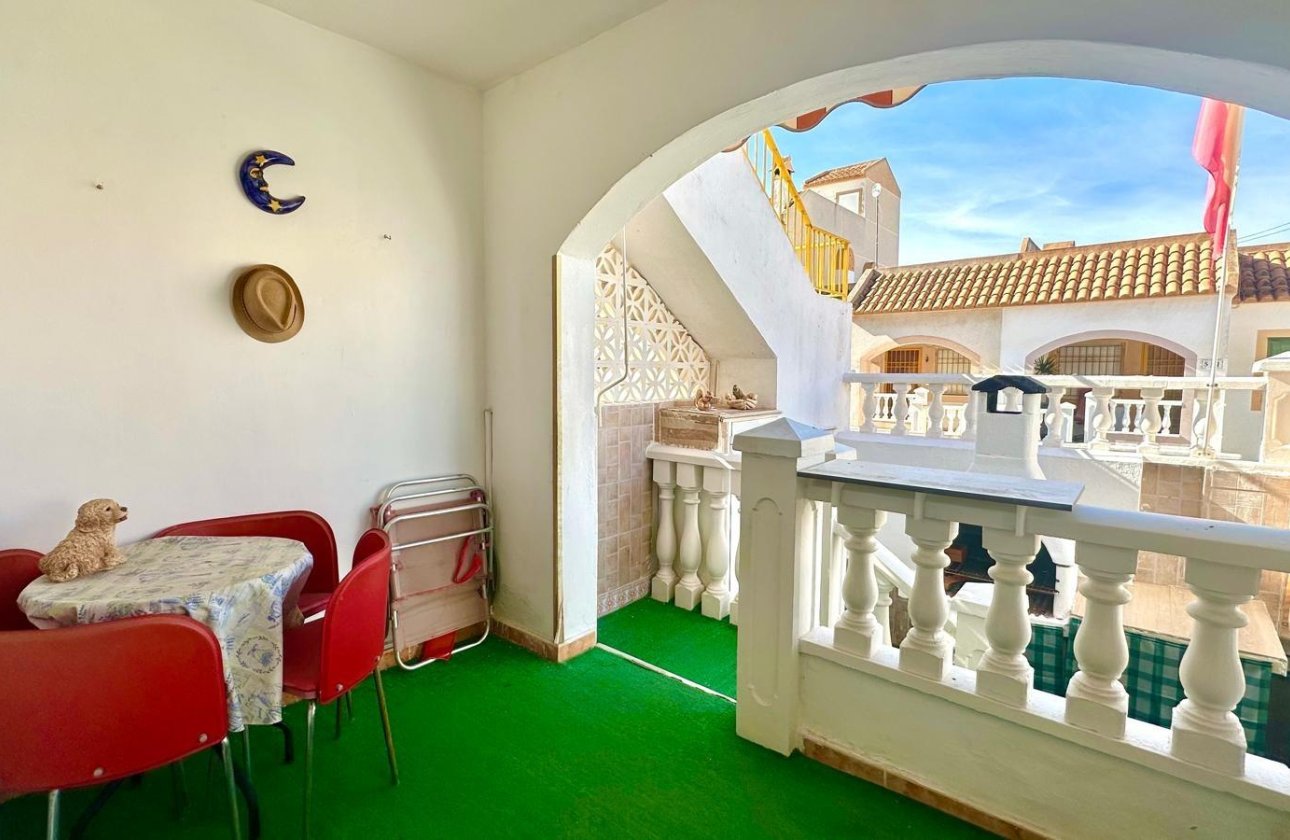 Herverkoop - Bungalow -
Torrevieja - Torretas