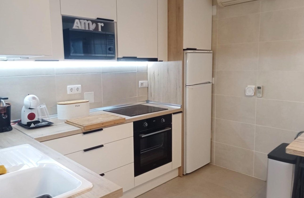Herverkoop - Bungalow -
Torrevieja - Torretas