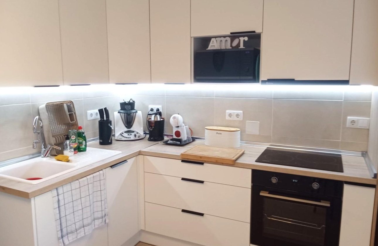 Herverkoop - Bungalow -
Torrevieja - Torretas