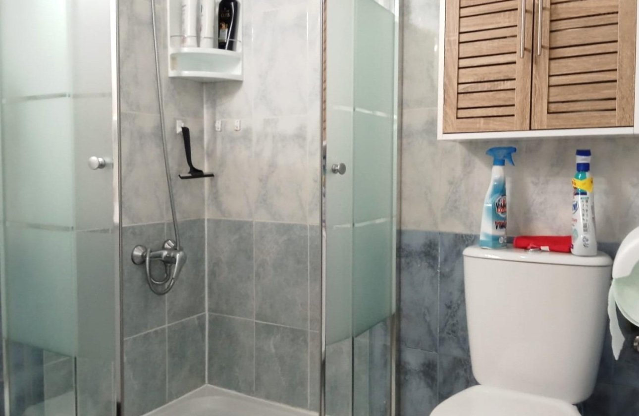 Herverkoop - Bungalow -
Torrevieja - Torretas