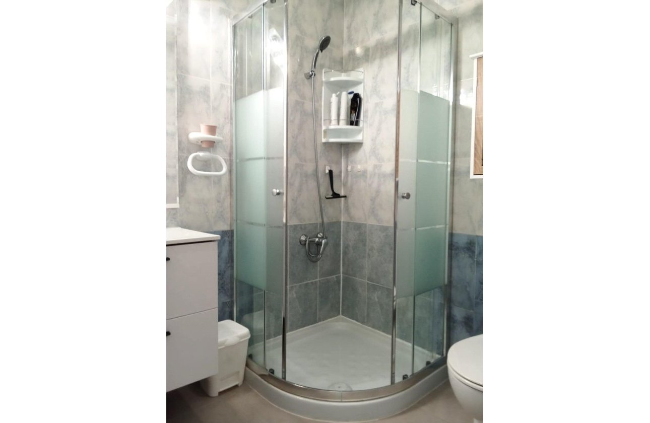 Herverkoop - Bungalow -
Torrevieja - Torretas
