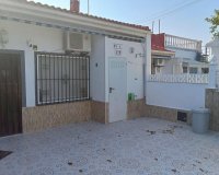 Herverkoop - Bungalow -
Torrevieja - Torretas
