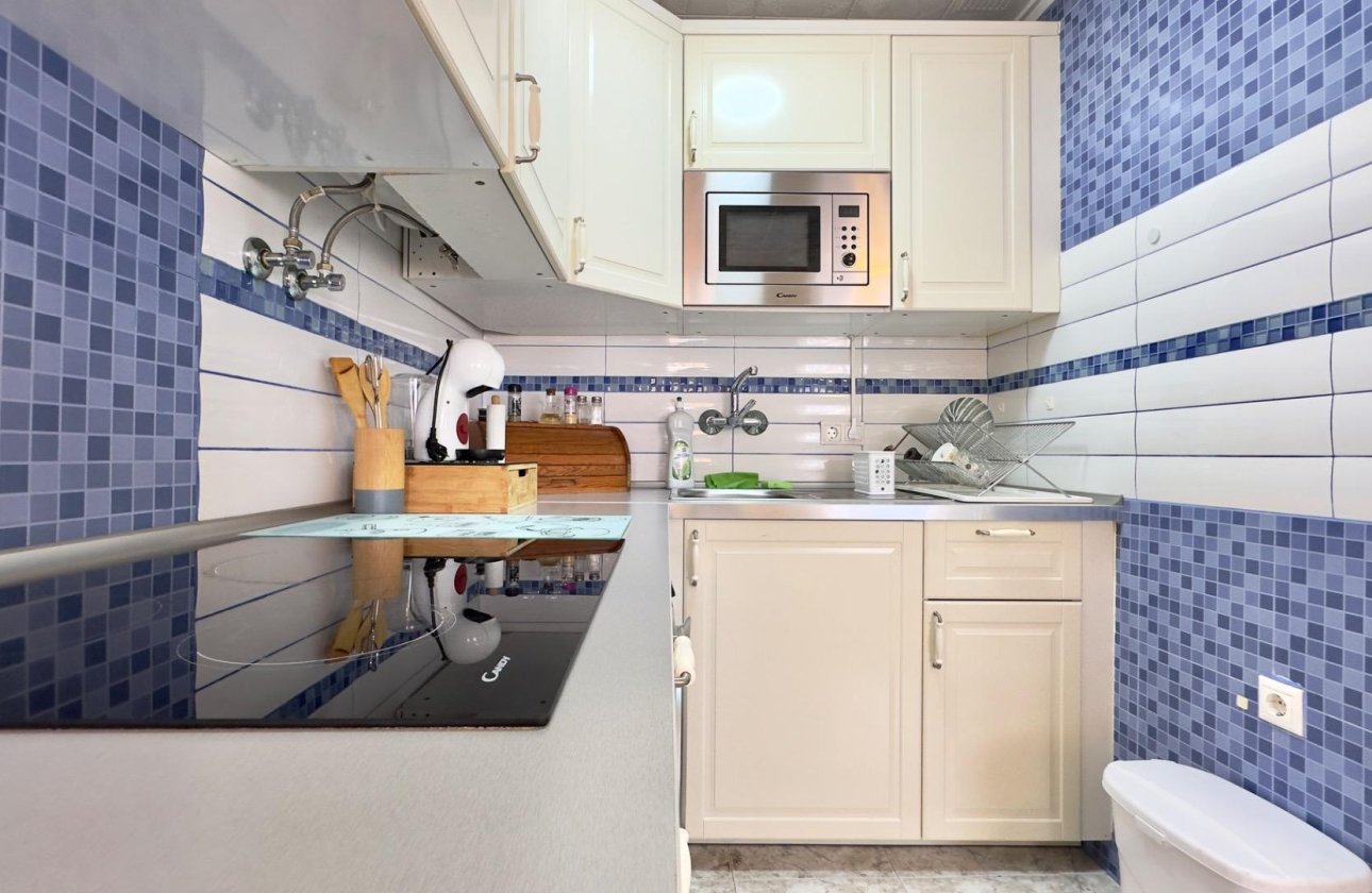 Herverkoop - Bungalow -
Torrevieja - Torretas