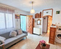 Herverkoop - Bungalow -
Torrevieja - Torretas