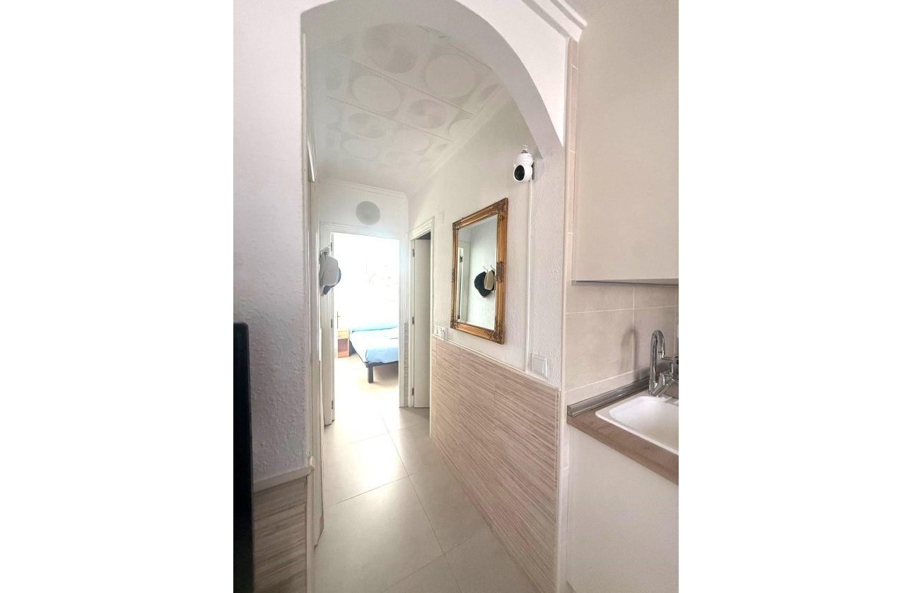 Herverkoop - Bungalow -
Torrevieja - Torretas