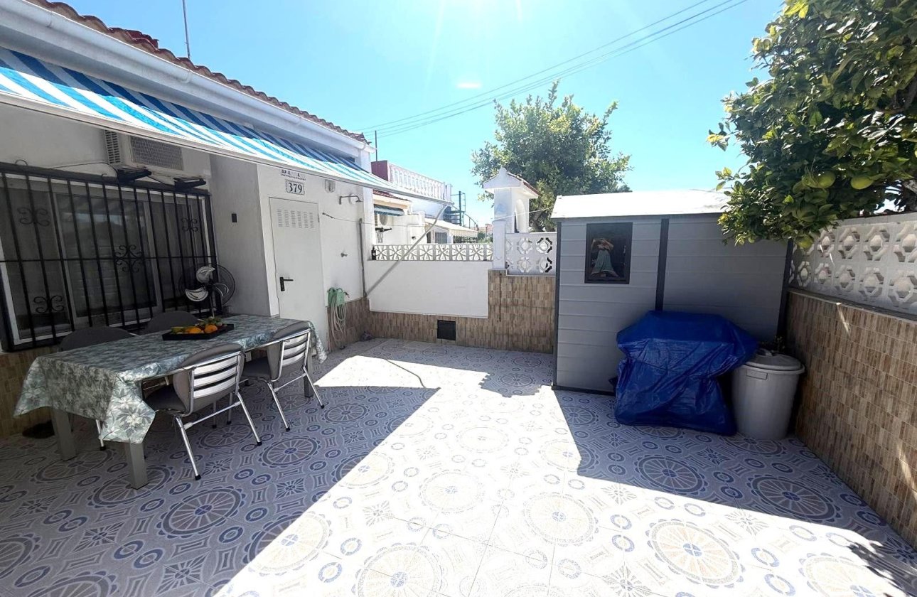 Herverkoop - Bungalow -
Torrevieja - Torretas