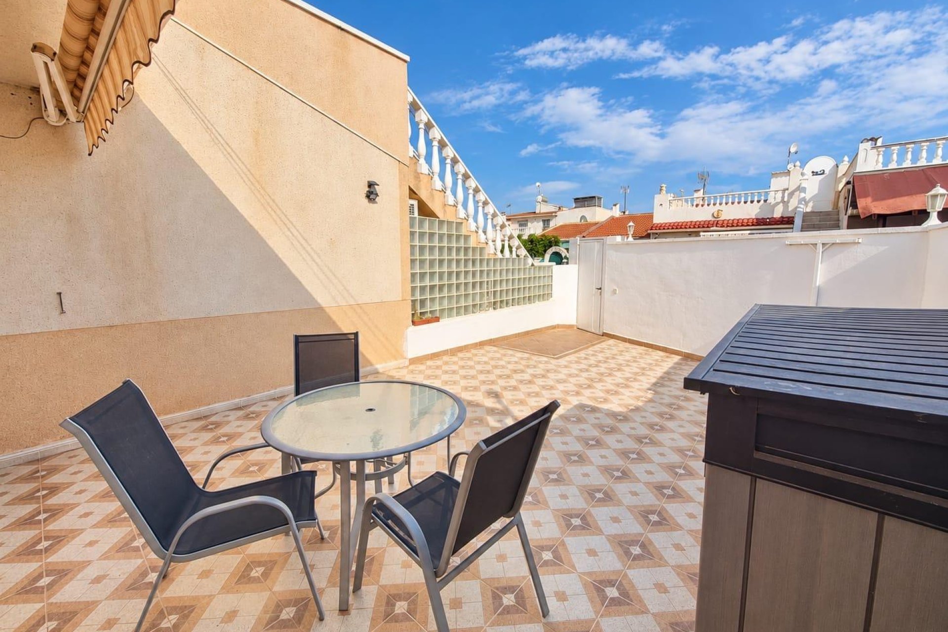 Herverkoop - Bungalow -
Torrevieja - Torretas